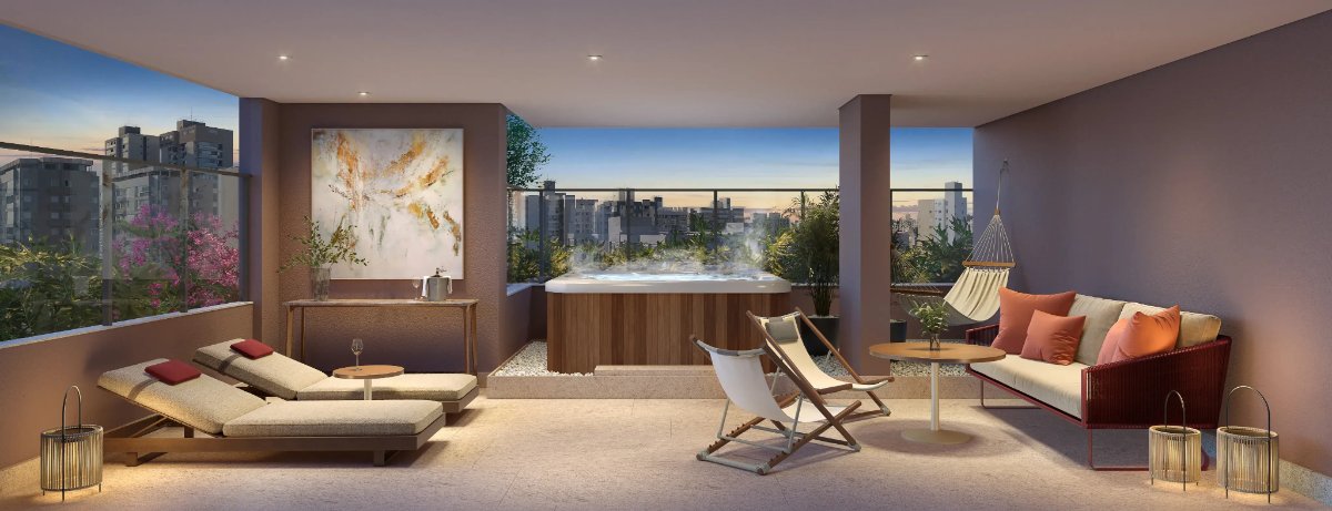Terraço com spa aquecido, espreguiçadeiras e rede ao entardecer